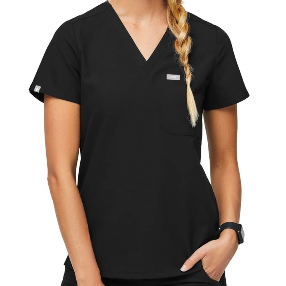 FIGS Catarina scrub top Black